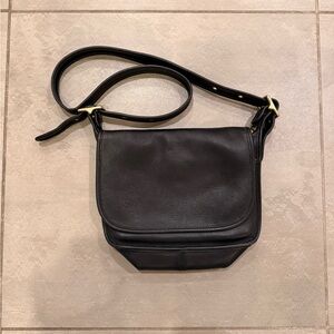 Vintage Coach Patricia's Legacy (Style #9951), a classic 1990s-era crossbody bag